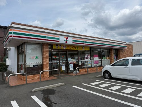 【コンビニエンスストア】セブンイレブン　武蔵村山岸店まで676ｍ