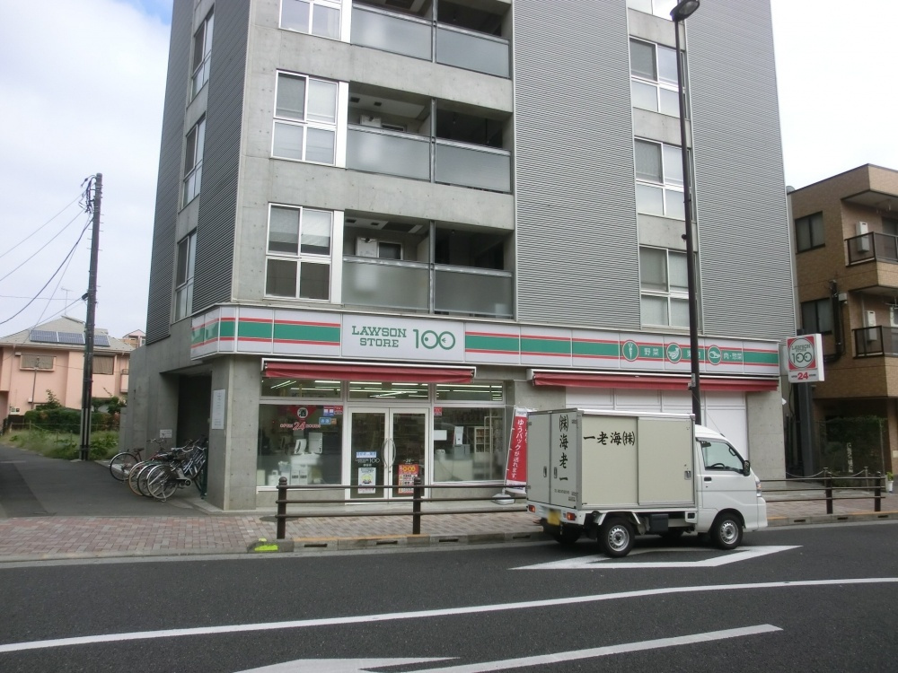 【コンビニエンスストア】ローソンストア100南大泉店まで370ｍ