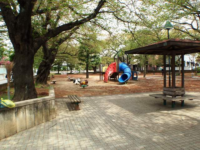 【公園】大谷場公園まで697ｍ