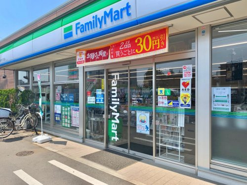 【コンビニエンスストア】ファミリーマート　常盤平六丁目店まで646ｍ