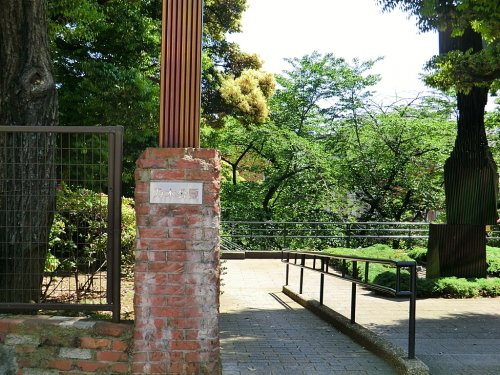 【公園】乃木公園まで226ｍ
