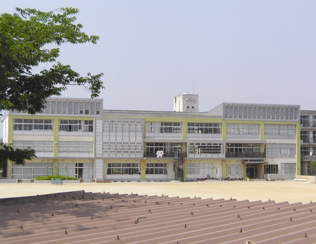 【小学校】伊保小学校まで1123ｍ