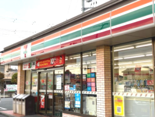 【コンビニエンスストア】セブンイレブン行田向町店まで621ｍ