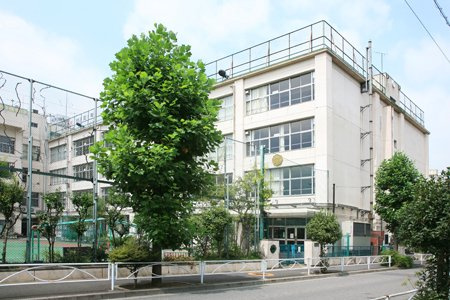 【小学校】墨田区立外手小学校まで350ｍ