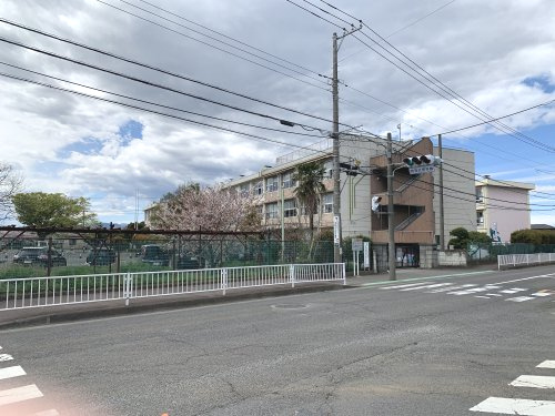 【小学校】寒川町立旭小学校まで880ｍ