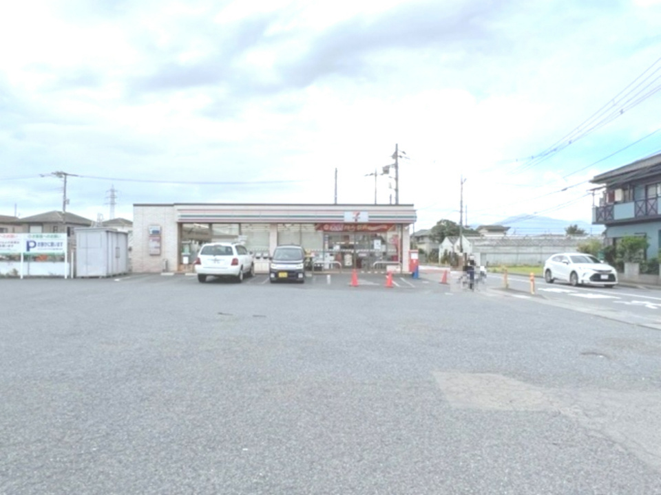 【コンビニエンスストア】セブンイレブン　寒川倉見南町店まで749ｍ