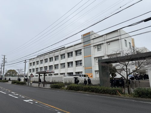 【中学校】名古屋市立千種台中学校まで426ｍ