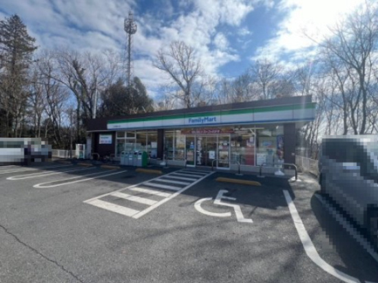 【コンビニエンスストア】ファミリーマート　所沢東狭山ヶ丘店まで680ｍ