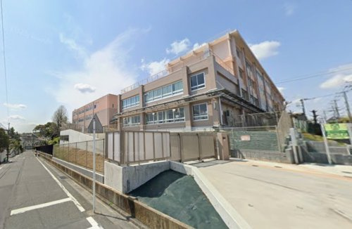 【小学校】南百合ヶ丘小学校まで750ｍ