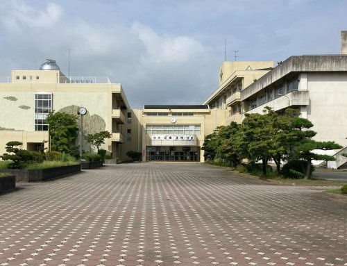 【中学校】吉見中学校まで2800ｍ