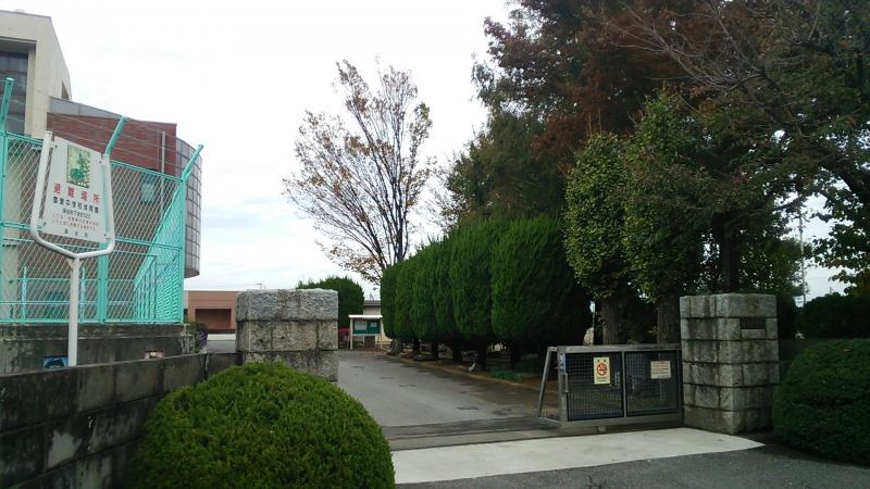 【中学校】豊里中学校まで889ｍ