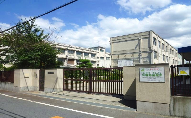 【中学校】大阪市立十三中学校まで510ｍ