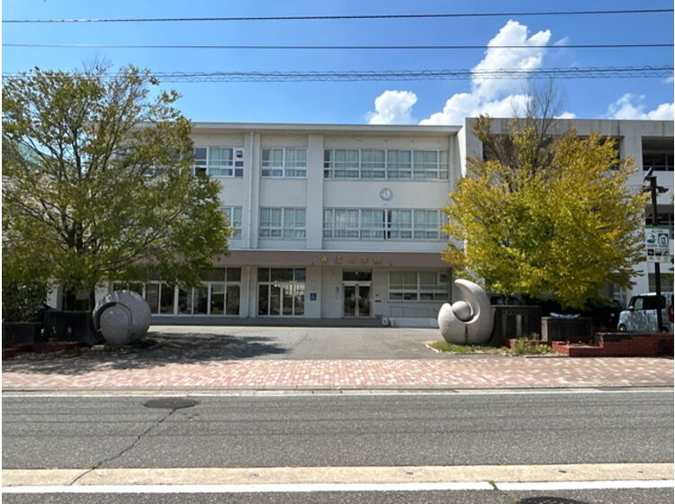 【小学校】春江小学校まで1181ｍ