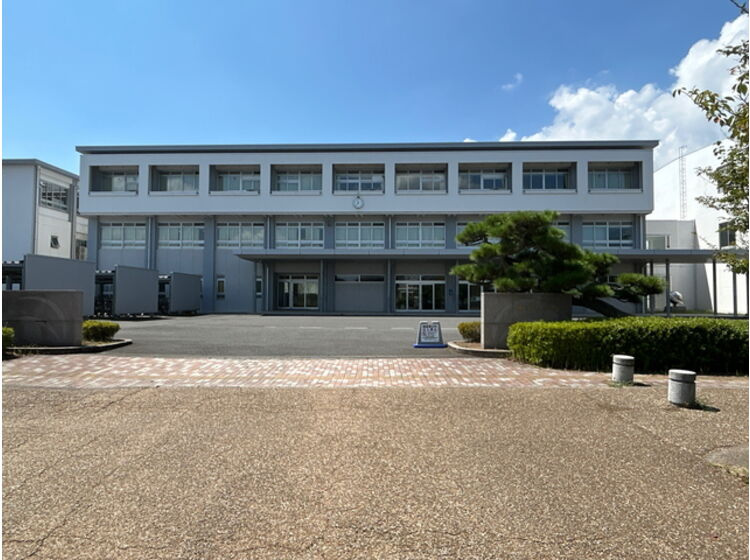 【中学校】春江中学校まで1110ｍ