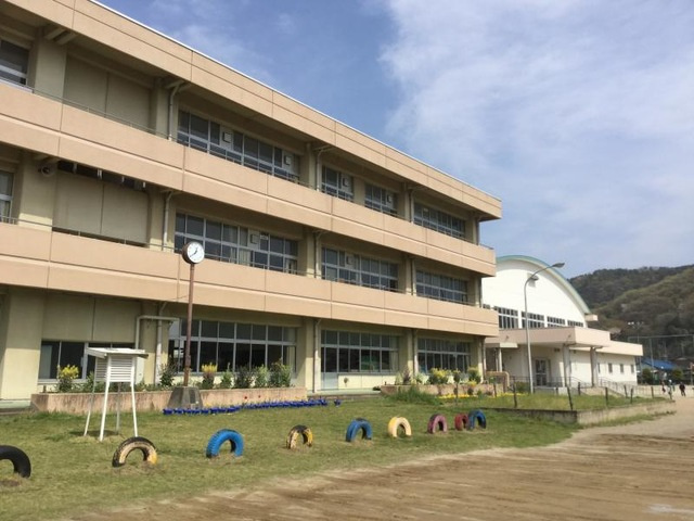 【小学校】足利市立三重小学校まで506ｍ