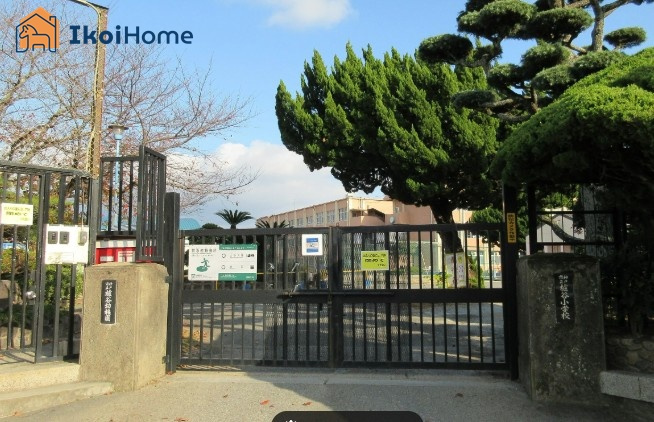 【小学校】櫨谷小学校まで3016ｍ