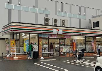 【コンビニエンスストア】セブンイレブン　堺長曽根町南店まで706ｍ