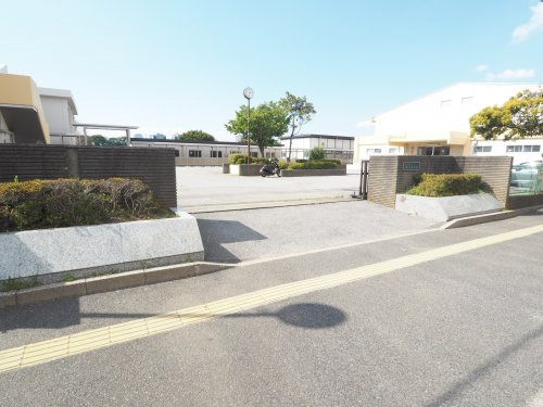 【中学校】千葉市立磯辺中学校まで796ｍ