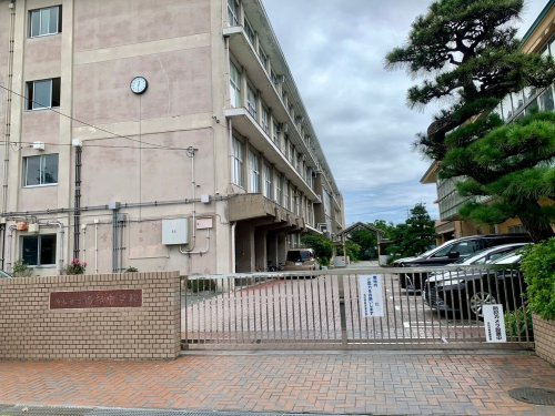 【中学校】浜松市立南部中学校まで669ｍ