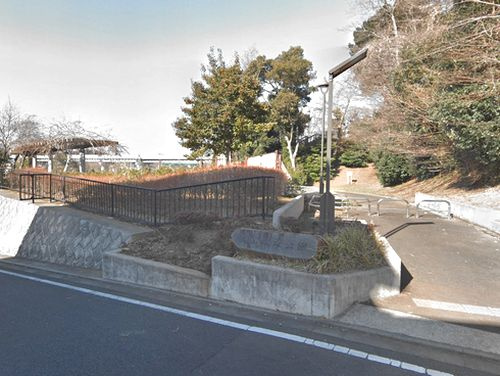 【公園】丸山城址公園まで876ｍ