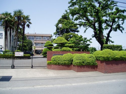 【中学校】大沢中学校まで700ｍ