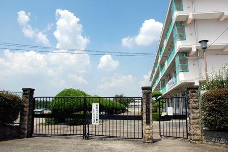 【中学校】忠生中学校まで2694ｍ