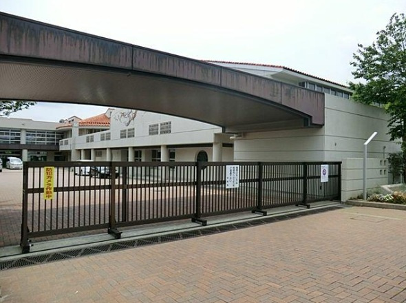 【中学校】大椎中学校まで380ｍ