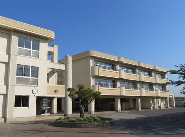 【小学校】大椎小学校まで890ｍ