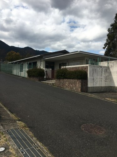 【プール】坂本市民プールまで468ｍ
