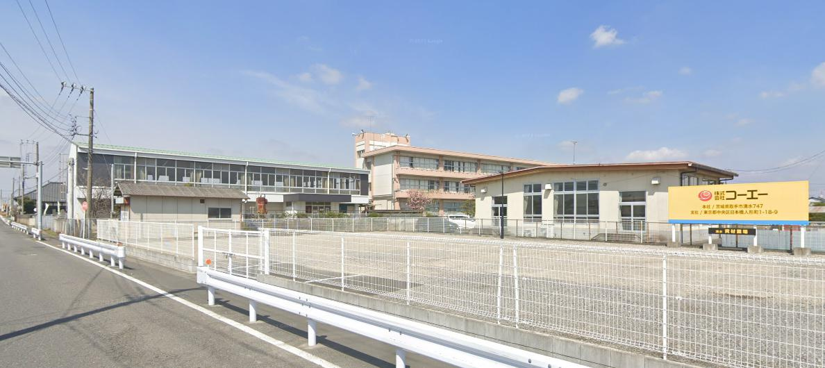 【小学校】取手市立六郷小学校まで1000ｍ