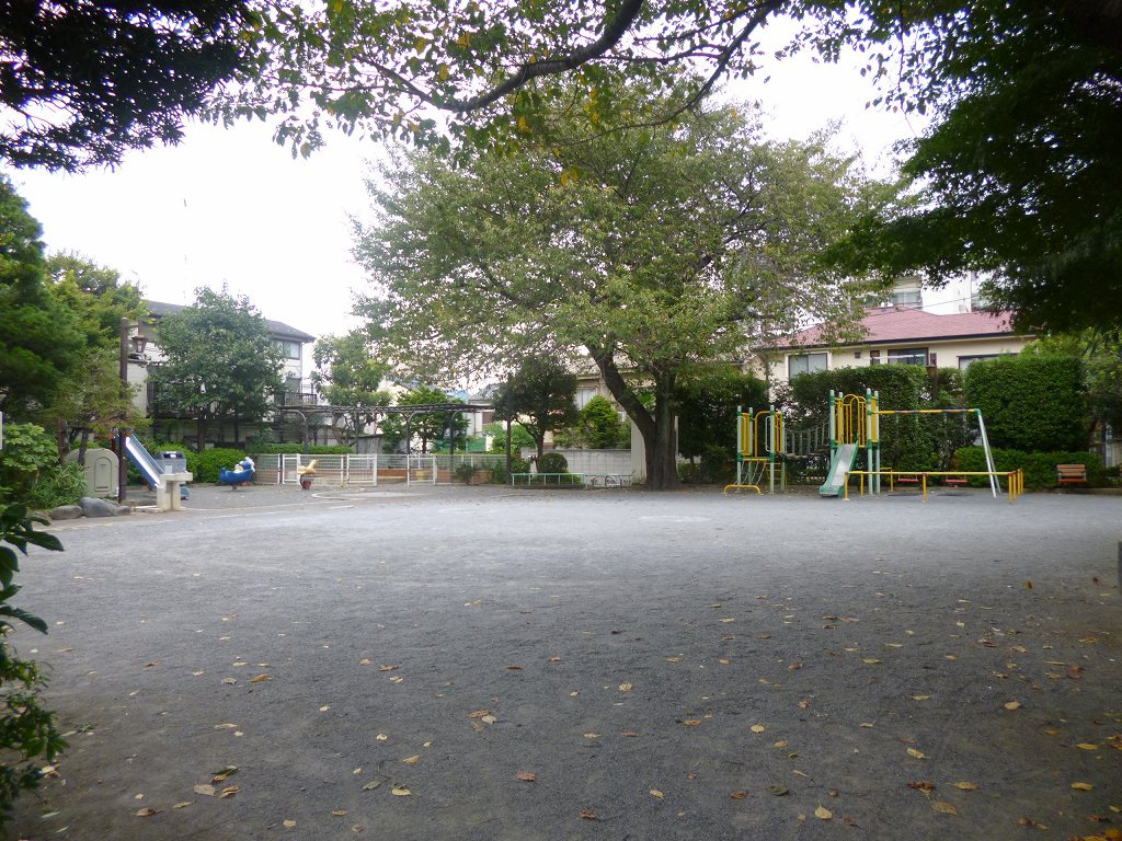 【公園】南長崎公園まで438ｍ
