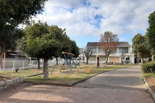 【公園】南公園まで90ｍ
