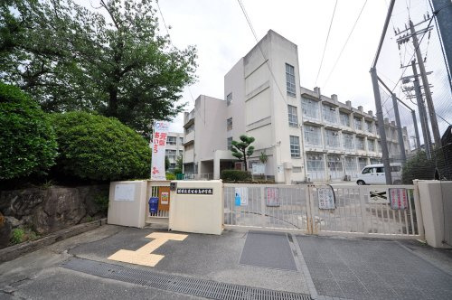 【中学校】堺市立東百舌鳥中学校まで170ｍ