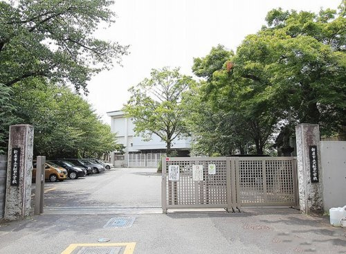 【小学校】新座市立大和田小学校まで500ｍ