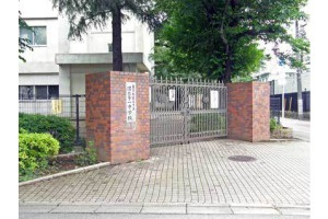 【中学校】国立市立国立第一中学校まで1793ｍ