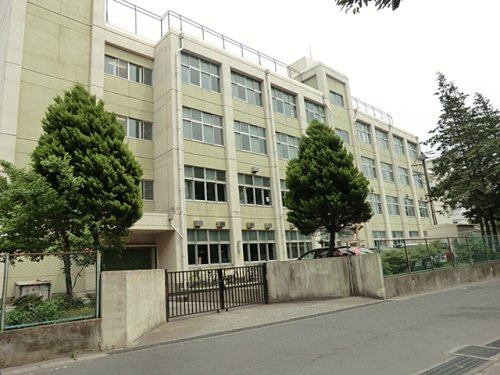 【中学校】大和市立南林間中学校まで559ｍ