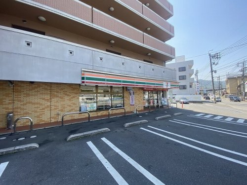 【コンビニエンスストア】セブンイレブン　廿日市串戸4丁目店まで414ｍ