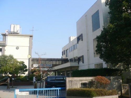 【小学校】越谷市立蒲生小学校まで1100ｍ