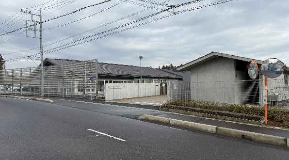 【中学校】牛久市立ひたち野うしく中学校まで906ｍ
