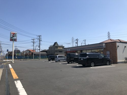 【コンビニエンスストア】セブンイレブン八幡宿東口店まで942ｍ