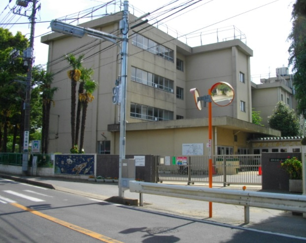 【小学校】柏市立光ケ丘小学校まで627ｍ