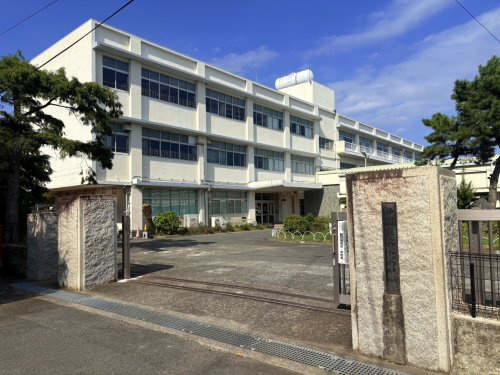 【小学校】由比小学校まで138ｍ