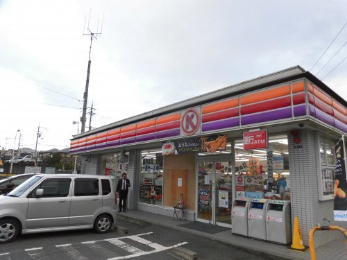 【コンビニエンスストア】ファミリーマート大津雄琴駅前店まで507ｍ