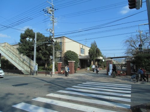 【小学校】京都市立鳳徳小学校まで630ｍ