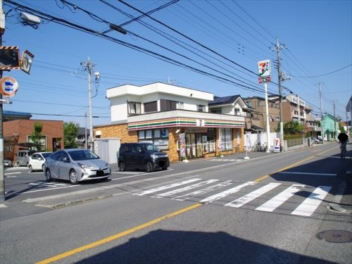 【コンビニエンスストア】セブン-イレブン入間鍵山店まで968ｍ