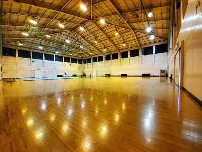 【スポーツ施設】市川市役所　信篤市民体育館まで927ｍ