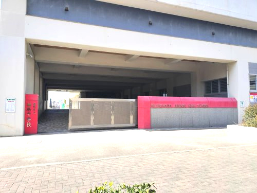 【中学校】福岡市立姪浜中学校まで1321ｍ