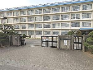 【中学校】平塚市立神田中学校まで1266ｍ