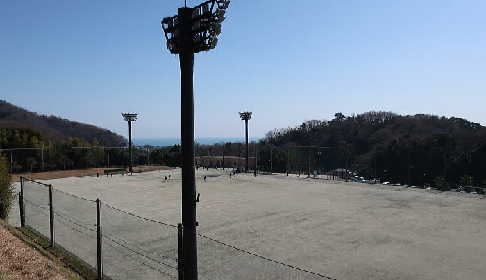 【スポーツ施設】二宮町　町民運動場まで709ｍ