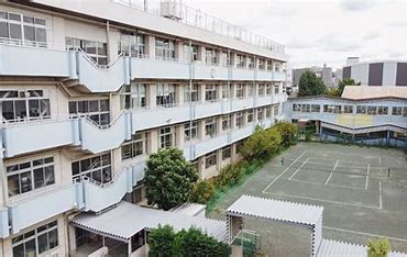 【中学校】海西中学校まで312ｍ